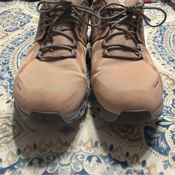 On Running Women’s Sneakers Pink with Gray Sole - Picture 6 of 8